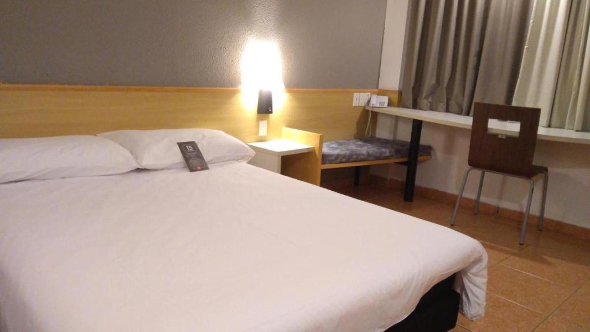 Ibis Gonzaga Hotel Santos (Sao Paulo)